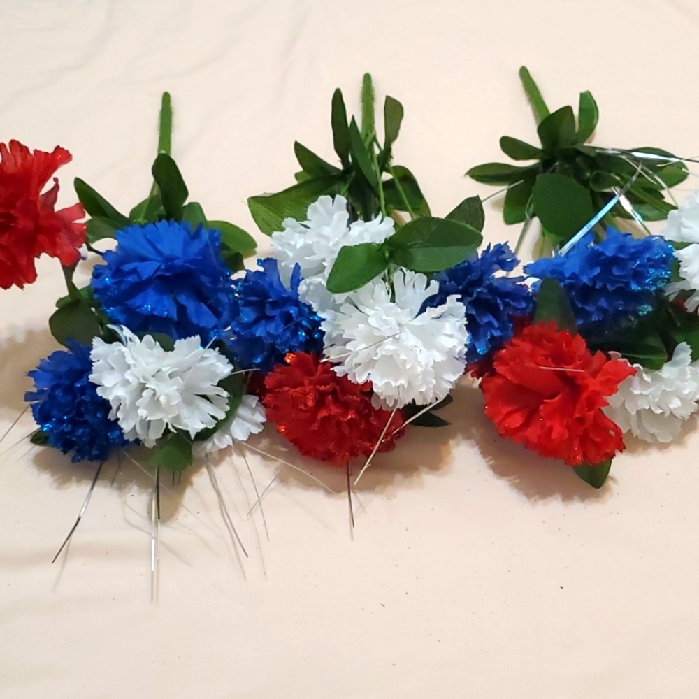 3 Faux Carnations with Silver Decor Bushes